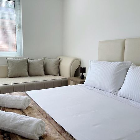 Guest House Koliqi - Hotel & Apartments Ulcinj Esterno foto