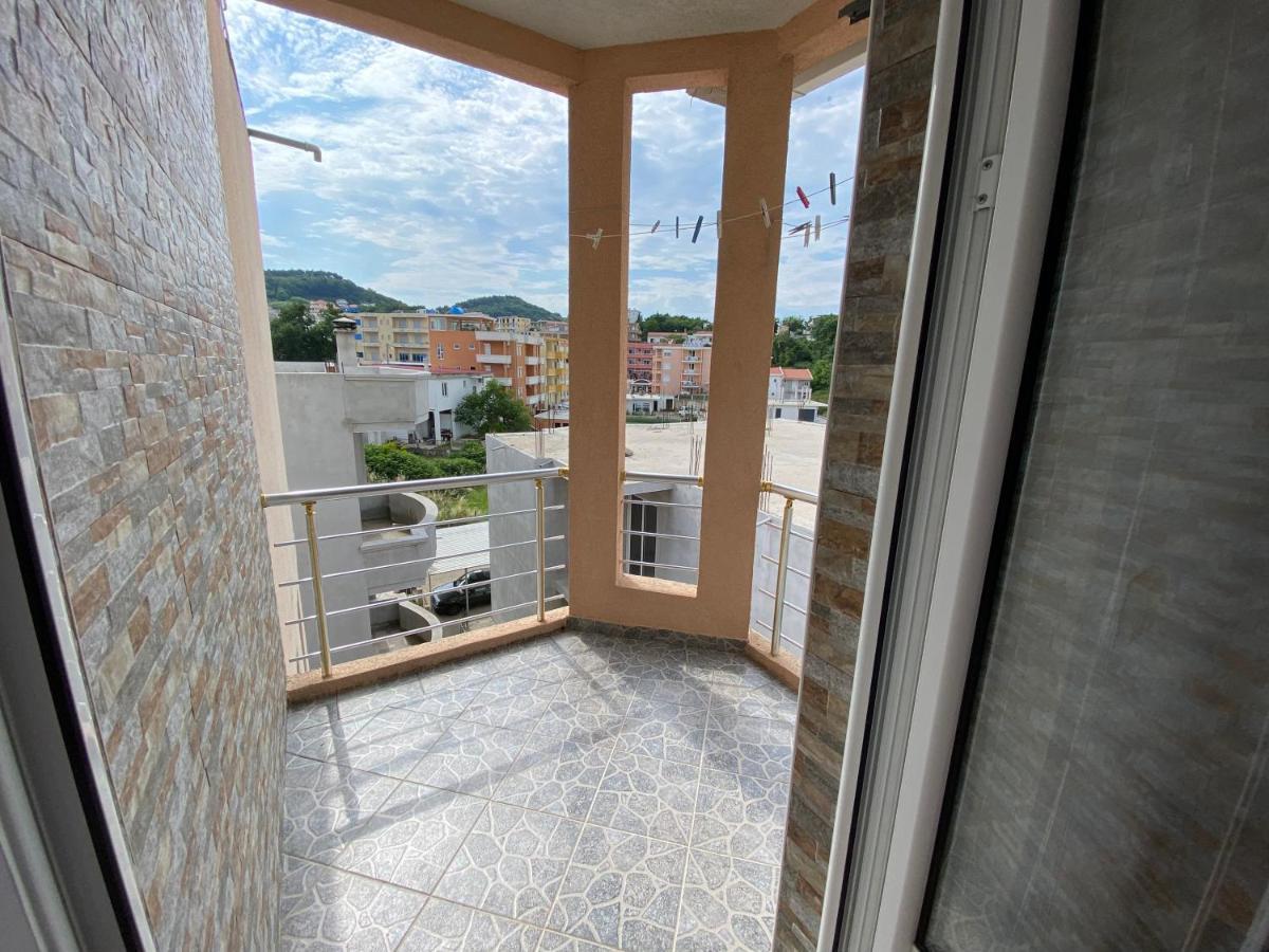 Guest House Koliqi - Hotel & Apartments Ulcinj Esterno foto