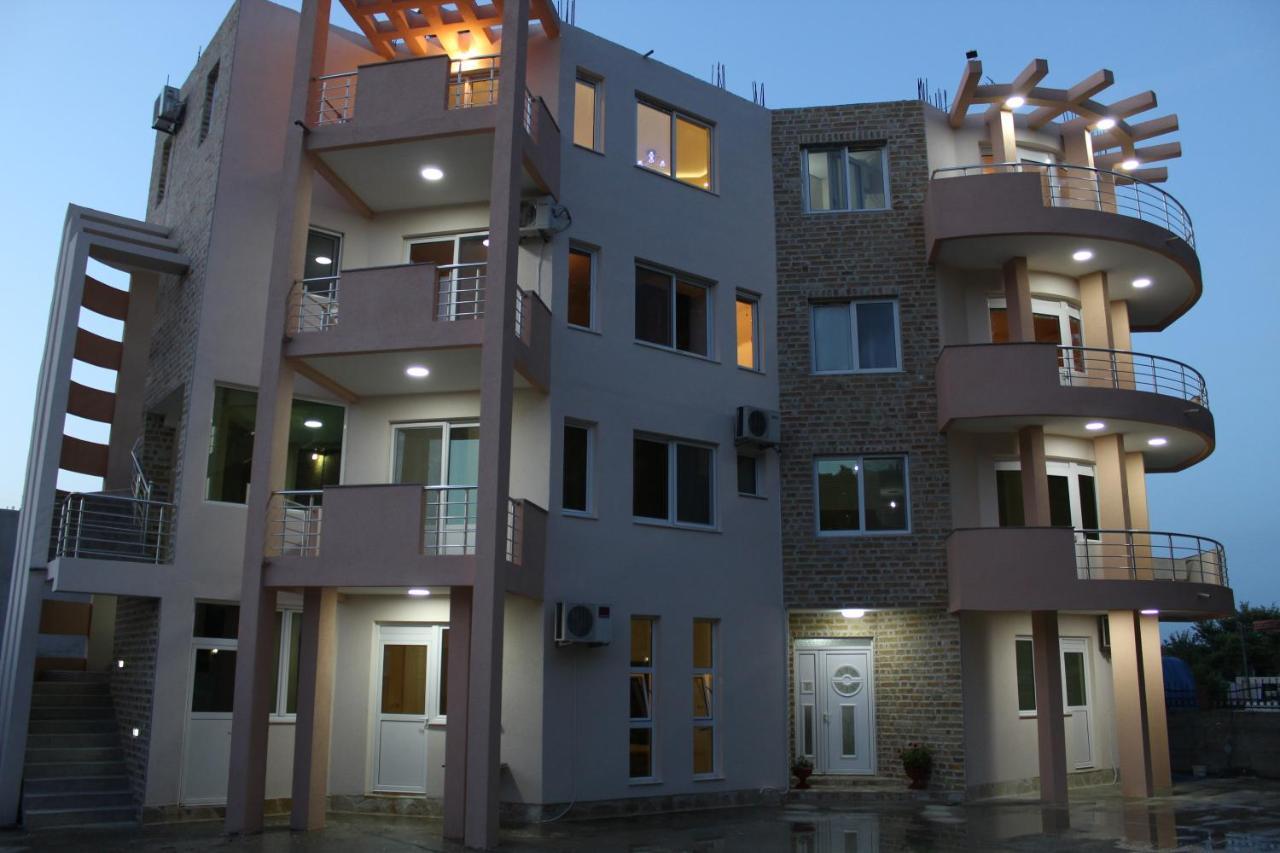 Guest House Koliqi - Hotel & Apartments Ulcinj Esterno foto