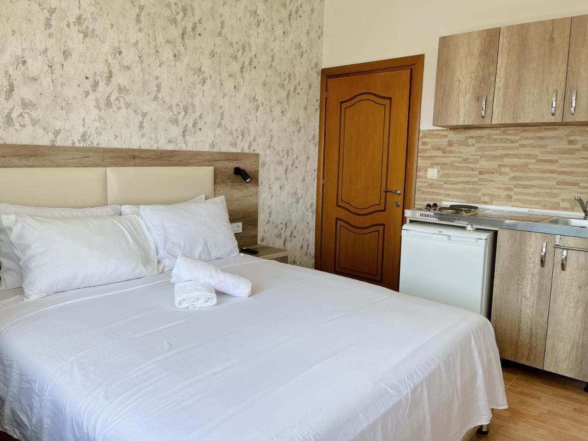 Guest House Koliqi - Hotel & Apartments Ulcinj Esterno foto