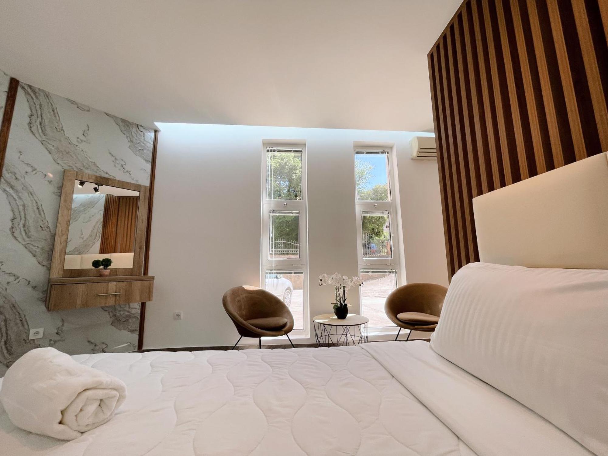 Guest House Koliqi - Hotel & Apartments Ulcinj Esterno foto