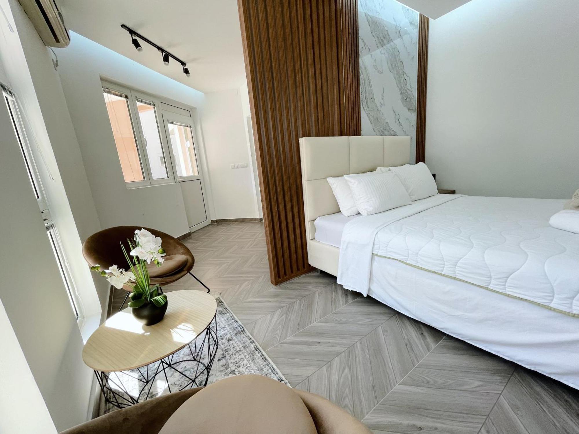 Guest House Koliqi - Hotel & Apartments Ulcinj Esterno foto
