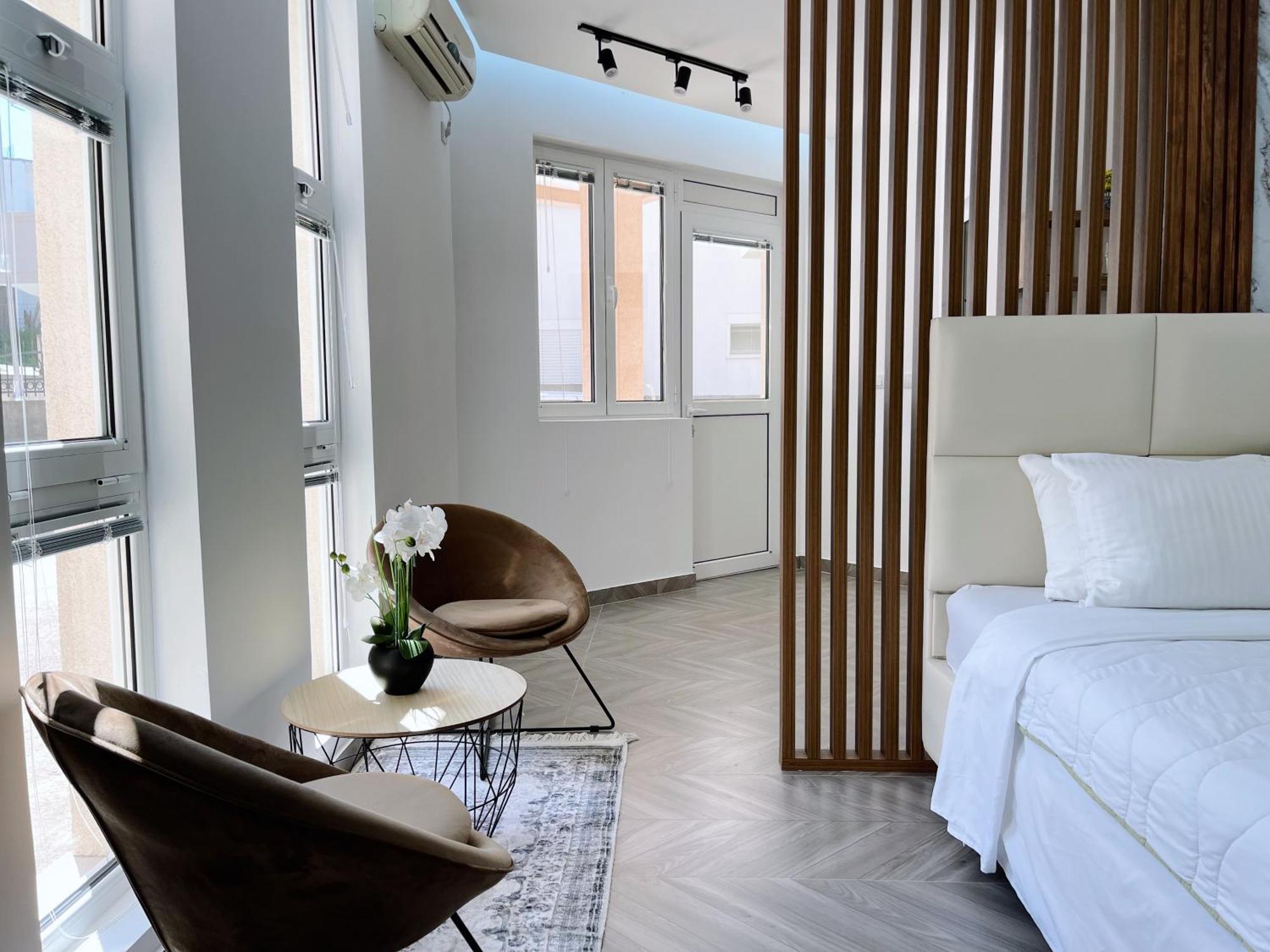 Guest House Koliqi - Hotel & Apartments Ulcinj Esterno foto
